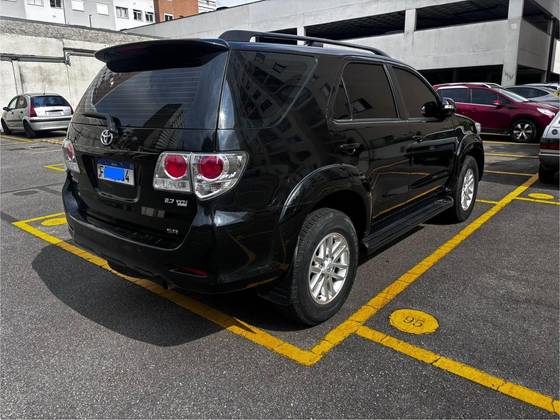 TOYOTA HILUX SW4 2.7 SR 4X2 16V FLEX 4P AUTOMÁTICO TOYOTA HILUX SW4 2.7 SR 4X2 16V FLEX 4P AUTOMÁTICO